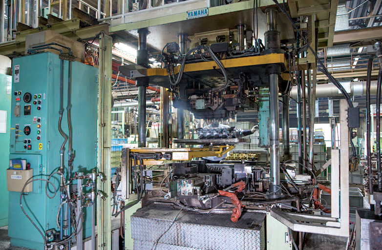 Low-pressure casting line